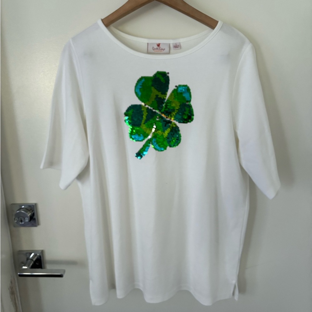 New without tags Quaker factory shirt with sequences. Size large